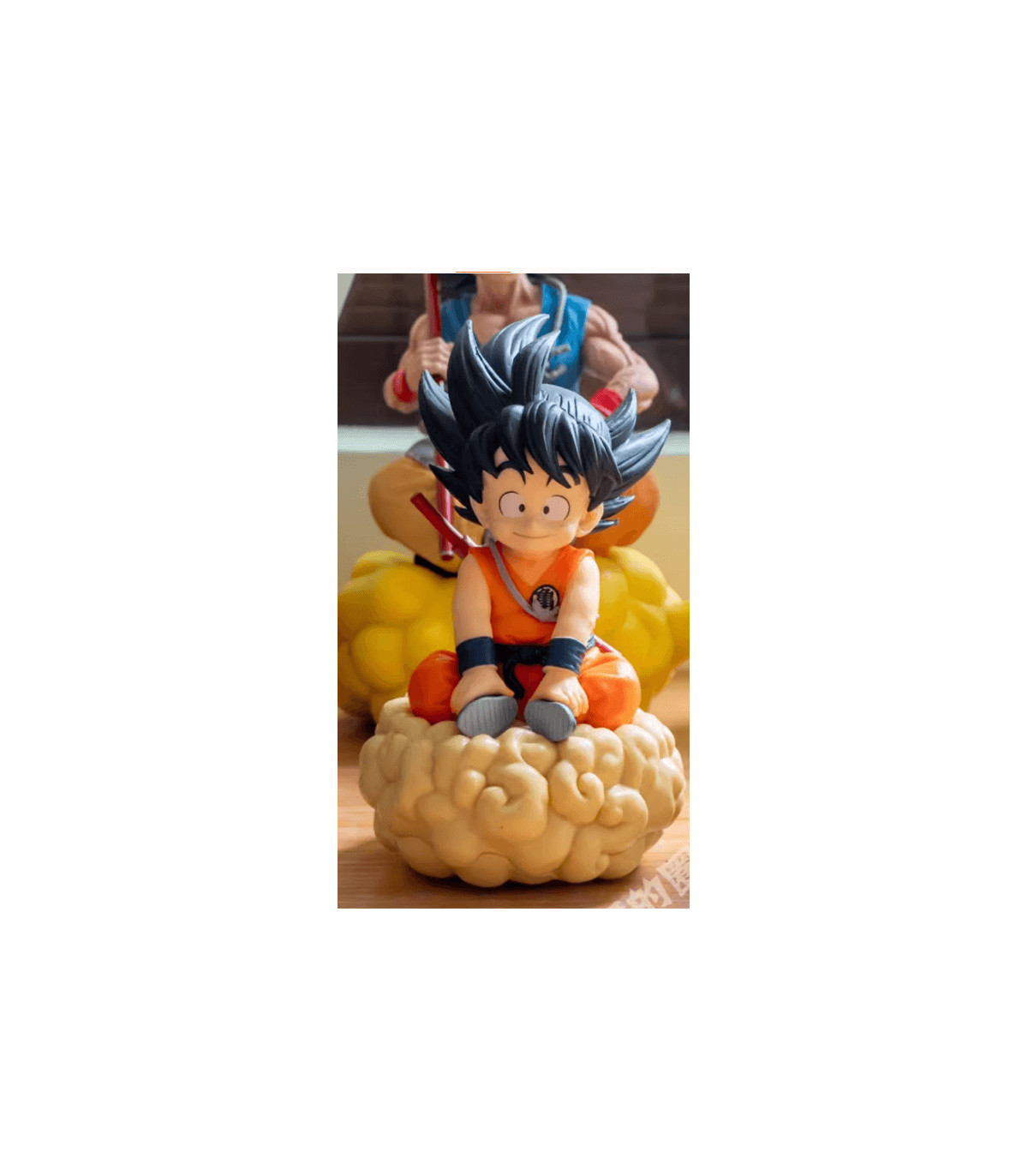 MUÑECO DBZ GOKU SENTADO EN LA NUBE - FIGURA 18 CM
