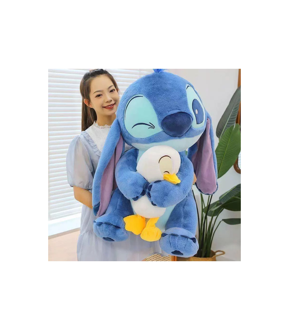¡Conoce al Compañero Perfecto! Stitch y su Pato en XL, Tierna Diversión - Suavidad y Magia para Crear Memorias Únicas. Compra en