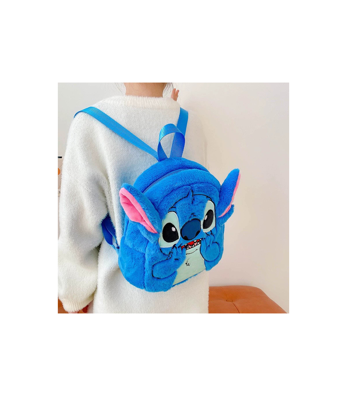 Mochila Peluda de Stitch: ¡La Magia de Albithinia en tus Aventuras Diarias! 🚀🎒