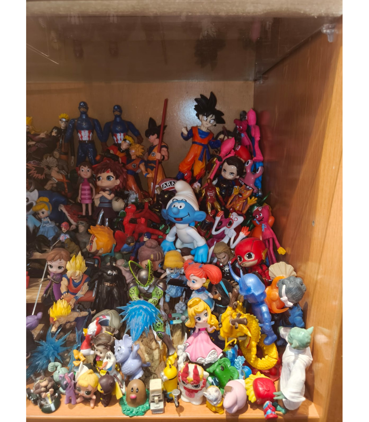 Lote de 20 figuras surtidas