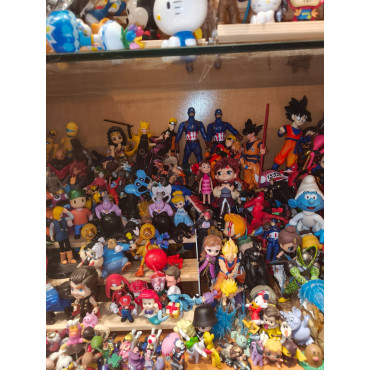 Lote de 20 figuras surtidas