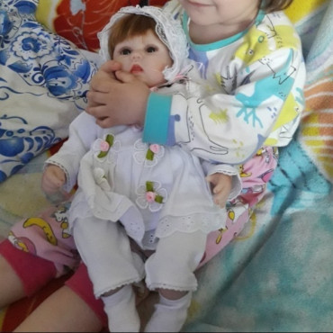 bebe reborn con vestido blanco de 42cm