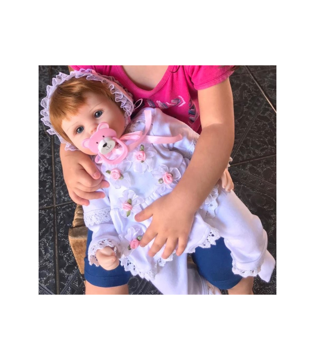 bebe reborn con vestido blanco de 42cm