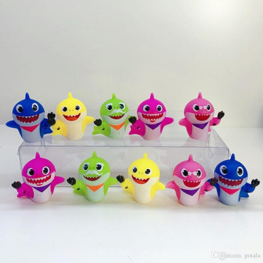 lote de 5  figuras de 5cm de baby shark