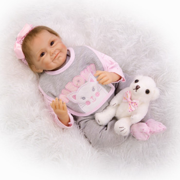 bebe reborn niña sonriendo