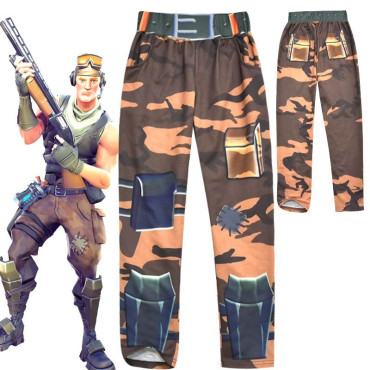 conjunto  chaqueta y pantalón  fortnite