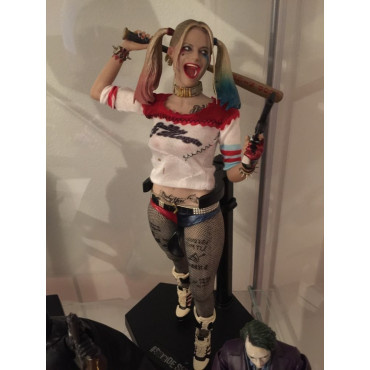 espectaculares figuras Suicide Squad Joker/Harley Quinn 32cm figura coleccionable
