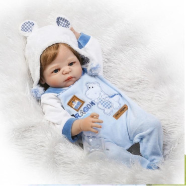 bebe reborn niño  completo silicona